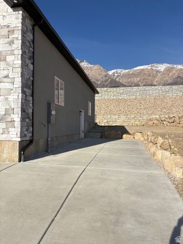 728 E MOUNTAIN ROAD, North Ogden, UT 84414