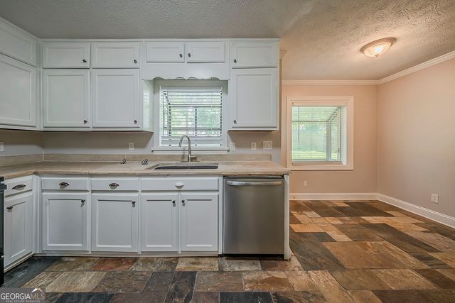 228 Amour Way SW, Lilburn, GA 30047
