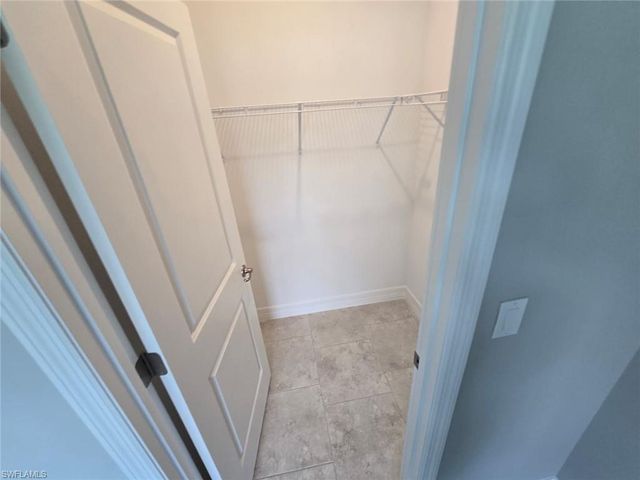 1021 Alcalde ST E, Lehigh Acres, FL 33974