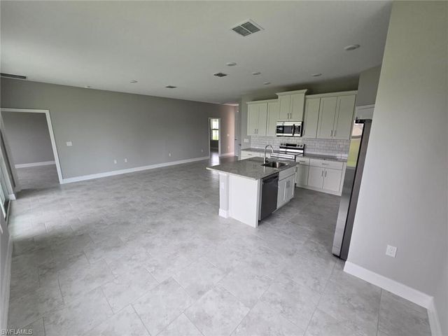 1021 Alcalde ST E, Lehigh Acres, FL 33974