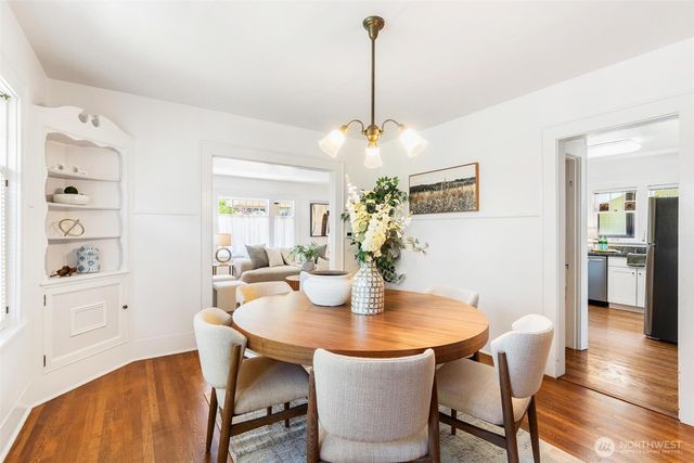 1916 E McGraw Street, Seattle, WA 98112