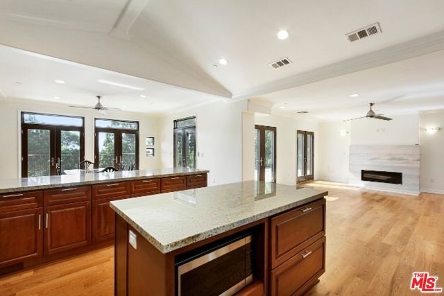 1420 ASHLAND Avenue, Santa Monica, CA 90405