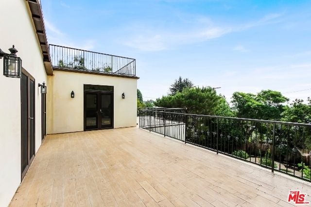 1420 ASHLAND Avenue, Santa Monica, CA 90405