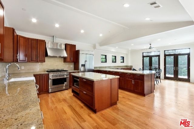 1420 ASHLAND Avenue, Santa Monica, CA 90405