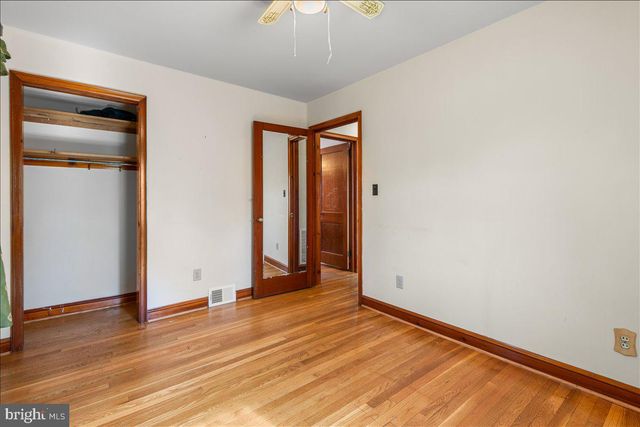 246 MARYLAND AVE, Hancock, MD 21750