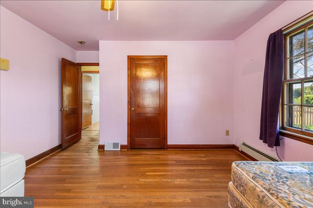 246 MARYLAND AVE, Hancock, MD 21750