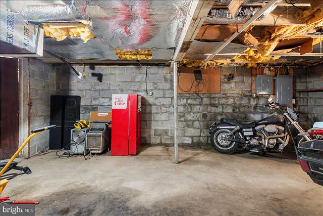 246 MARYLAND AVE, Hancock, MD 21750