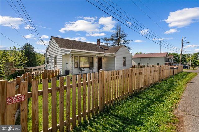 246 MARYLAND AVE, Hancock, MD 21750