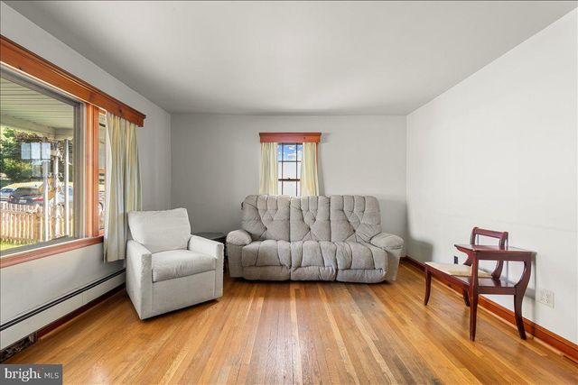 246 MARYLAND AVE, Hancock, MD 21750