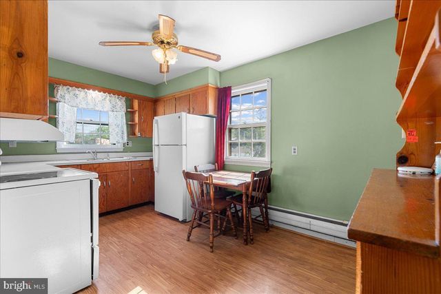 246 MARYLAND AVE, Hancock, MD 21750