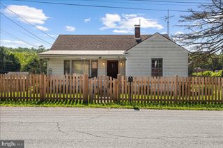 246 MARYLAND AVE, Hancock, MD 21750