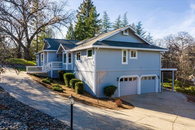 11716 Inverness Way, Auburn, CA 95602