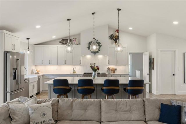 11716 Inverness Way, Auburn, CA 95602