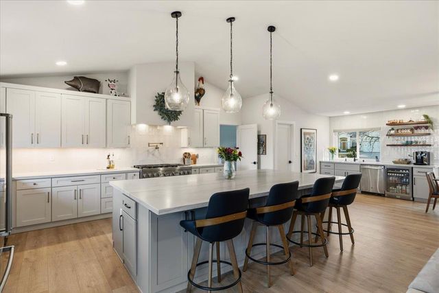 11716 Inverness Way, Auburn, CA 95602