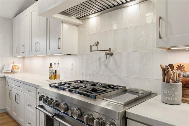 11716 Inverness Way, Auburn, CA 95602