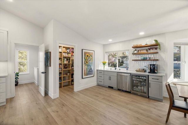 11716 Inverness Way, Auburn, CA 95602