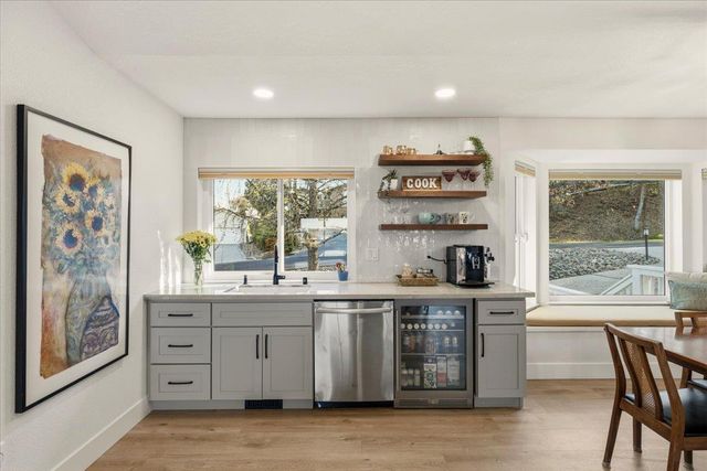 11716 Inverness Way, Auburn, CA 95602