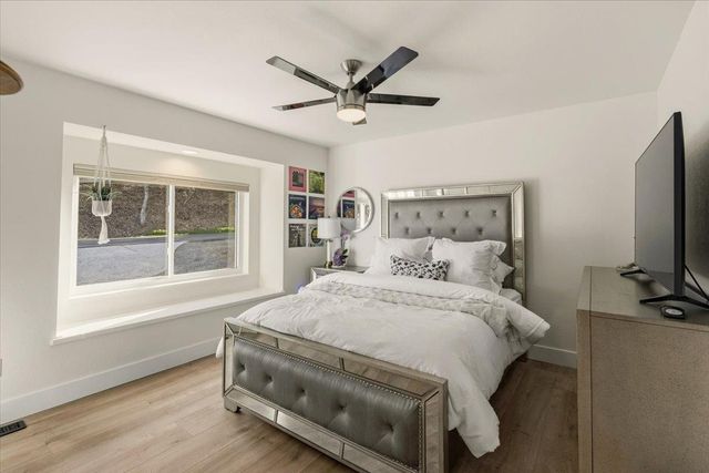 11716 Inverness Way, Auburn, CA 95602