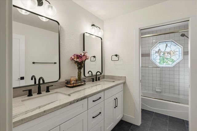 11716 Inverness Way, Auburn, CA 95602