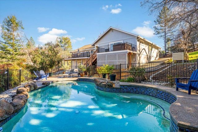 11716 Inverness Way, Auburn, CA 95602