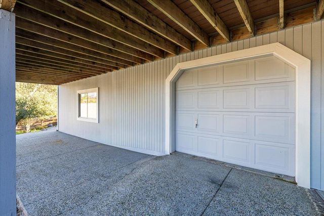 11716 Inverness Way, Auburn, CA 95602