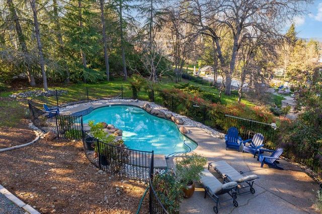 11716 Inverness Way, Auburn, CA 95602