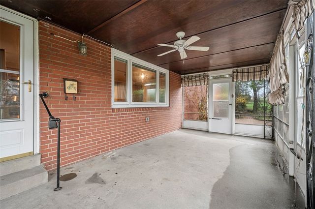25 Carleton Drive, Mt Lebanon, PA 15243