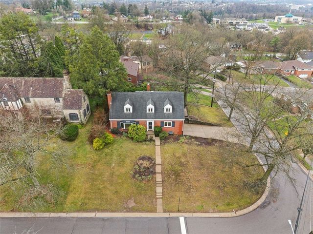 25 Carleton Drive, Mt Lebanon, PA 15243