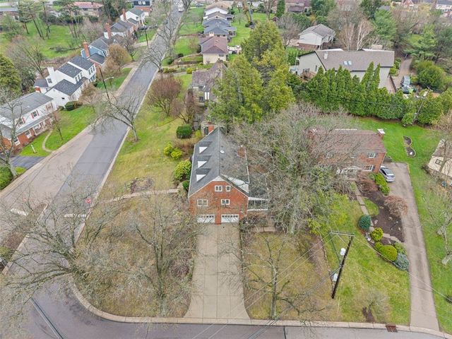 25 Carleton Drive, Mt Lebanon, PA 15243