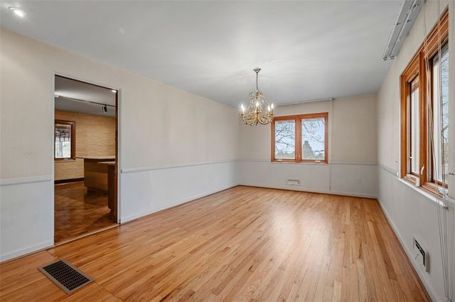 25 Carleton Drive, Mt Lebanon, PA 15243