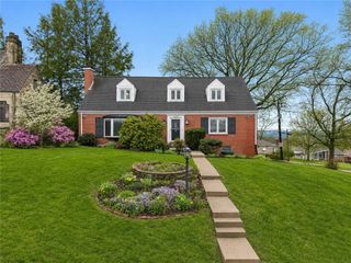 25 Carleton Drive, Mt Lebanon, PA 15243