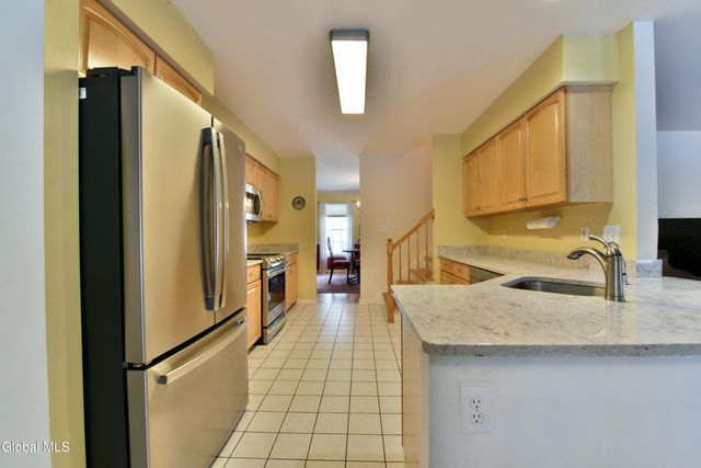 50 Jamison Drive, Clifton Park, NY 12065