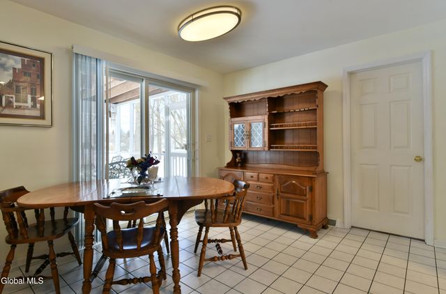 50 Jamison Drive, Clifton Park, NY 12065