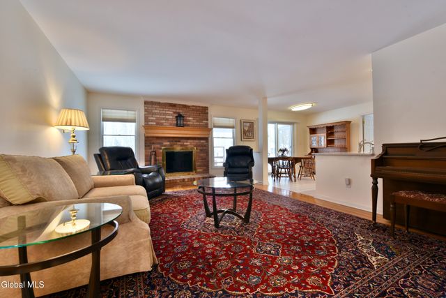 50 Jamison Drive, Clifton Park, NY 12065