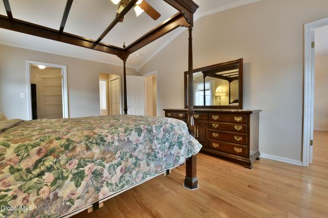 50 Jamison Drive, Clifton Park, NY 12065