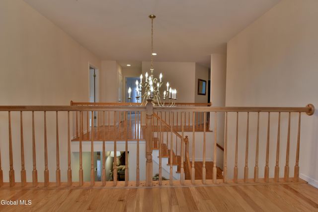 50 Jamison Drive, Clifton Park, NY 12065