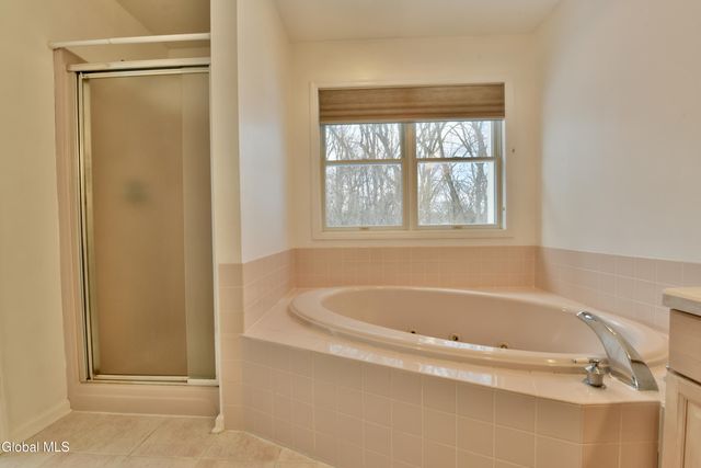 50 Jamison Drive, Clifton Park, NY 12065