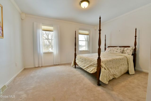 50 Jamison Drive, Clifton Park, NY 12065