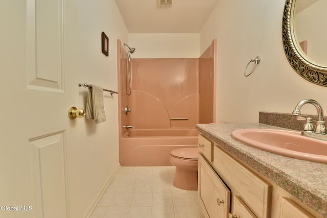 50 Jamison Drive, Clifton Park, NY 12065