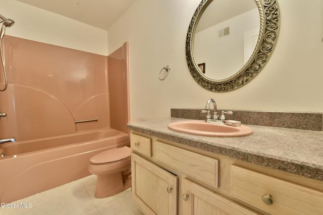 50 Jamison Drive, Clifton Park, NY 12065