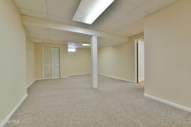 50 Jamison Drive, Clifton Park, NY 12065