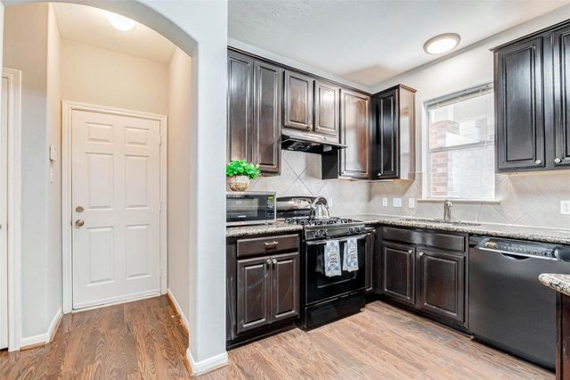 5227 Brinkman Court, Houston, TX 77091