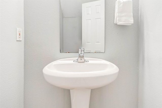 5227 Brinkman Court, Houston, TX 77091