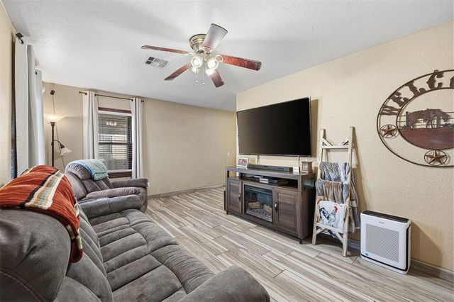 3200 S Stults Avenue, Oklahoma City, OK 73119