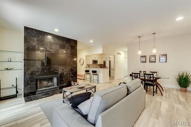 4111 W Pine Boulevard 11, St Louis, MO 63108