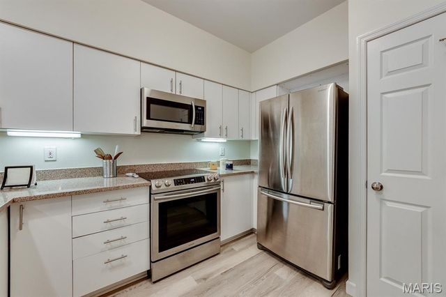 4111 W Pine Boulevard 11, St Louis, MO 63108