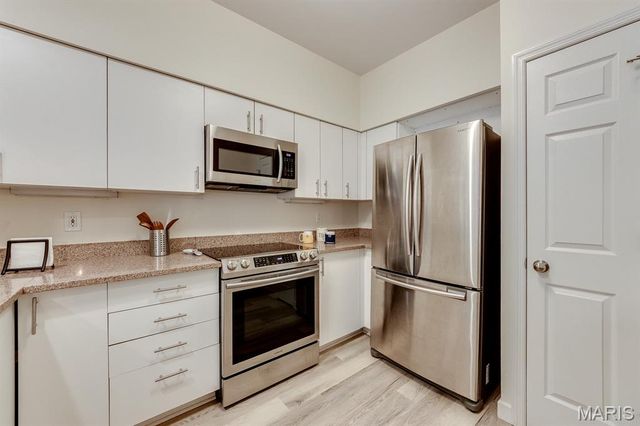4111 W Pine Boulevard 11, St Louis, MO 63108
