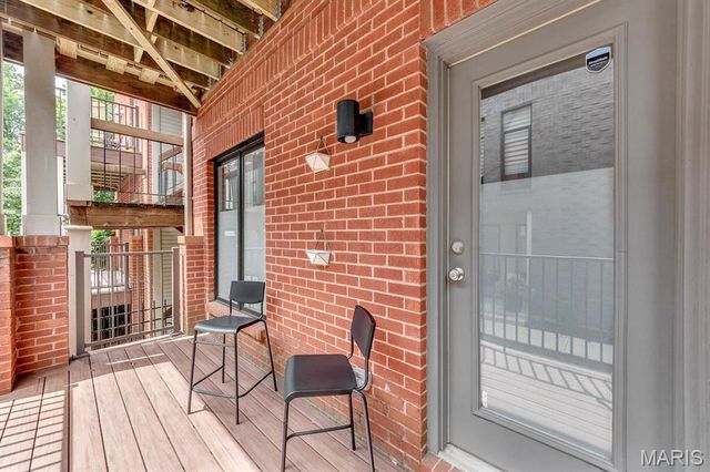 4111 W Pine Boulevard 11, St Louis, MO 63108