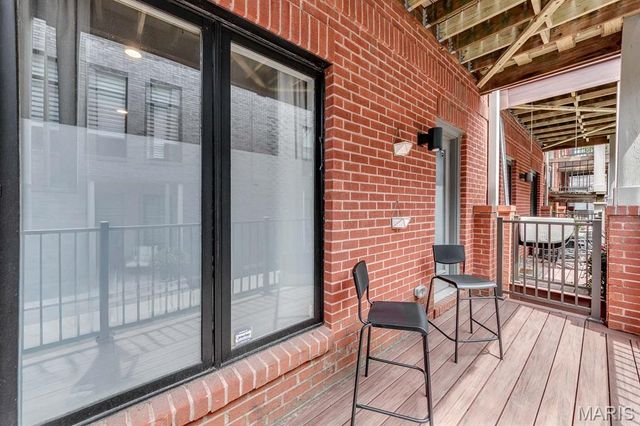 4111 W Pine Boulevard 11, St Louis, MO 63108