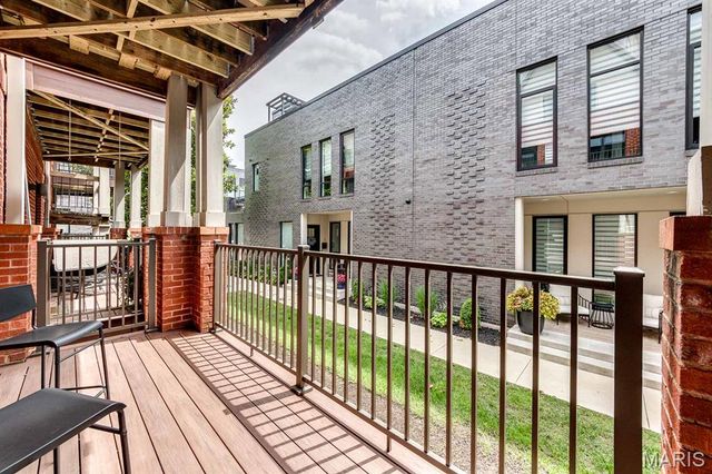 4111 W Pine Boulevard 11, St Louis, MO 63108